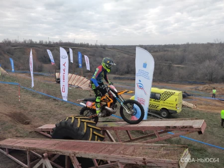 Крылатые мотоциклисты: Саратов стал местом проведения эндуро-турнира