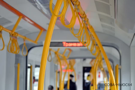 Ни дня без остановки: в Саратове трамвай «тройка» прервал движение