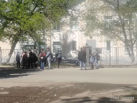 Экзамены не помеха: в саратовских школах снова проходит эвакуация