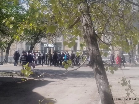 Снова эвакуация: саратовских школьников отправили по домам