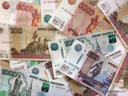 Руководитель саратовского предприятия не выплатил работникам более 30 миллионов рублей