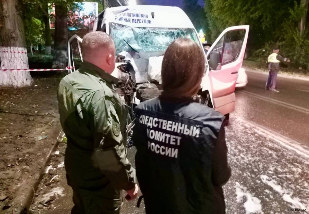Авария с саратовской маршруткой побудила балаковских перевозчиков проверить пассажирский транспорт
