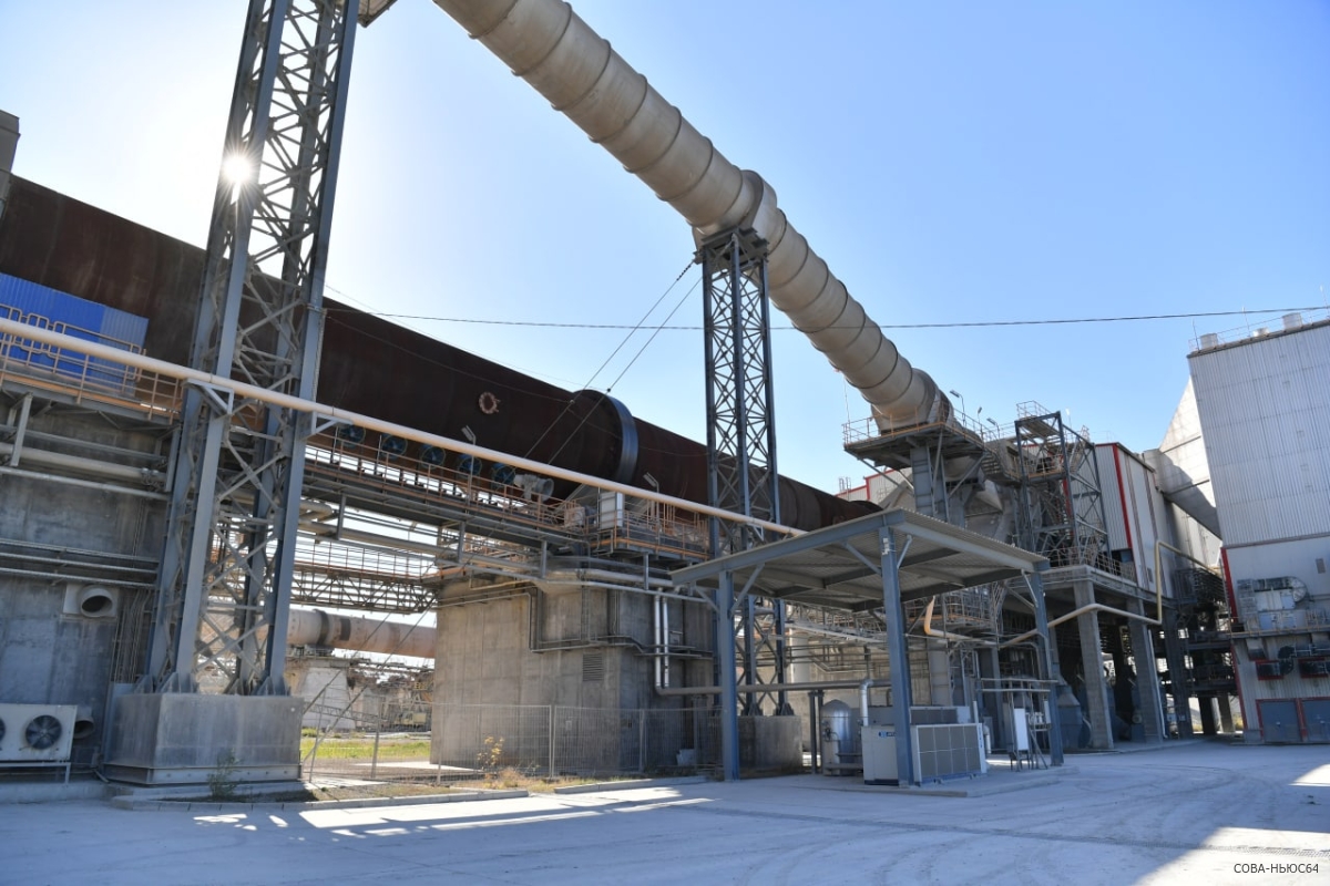 На 30% нарастил объемы производства Вольский цементный завод