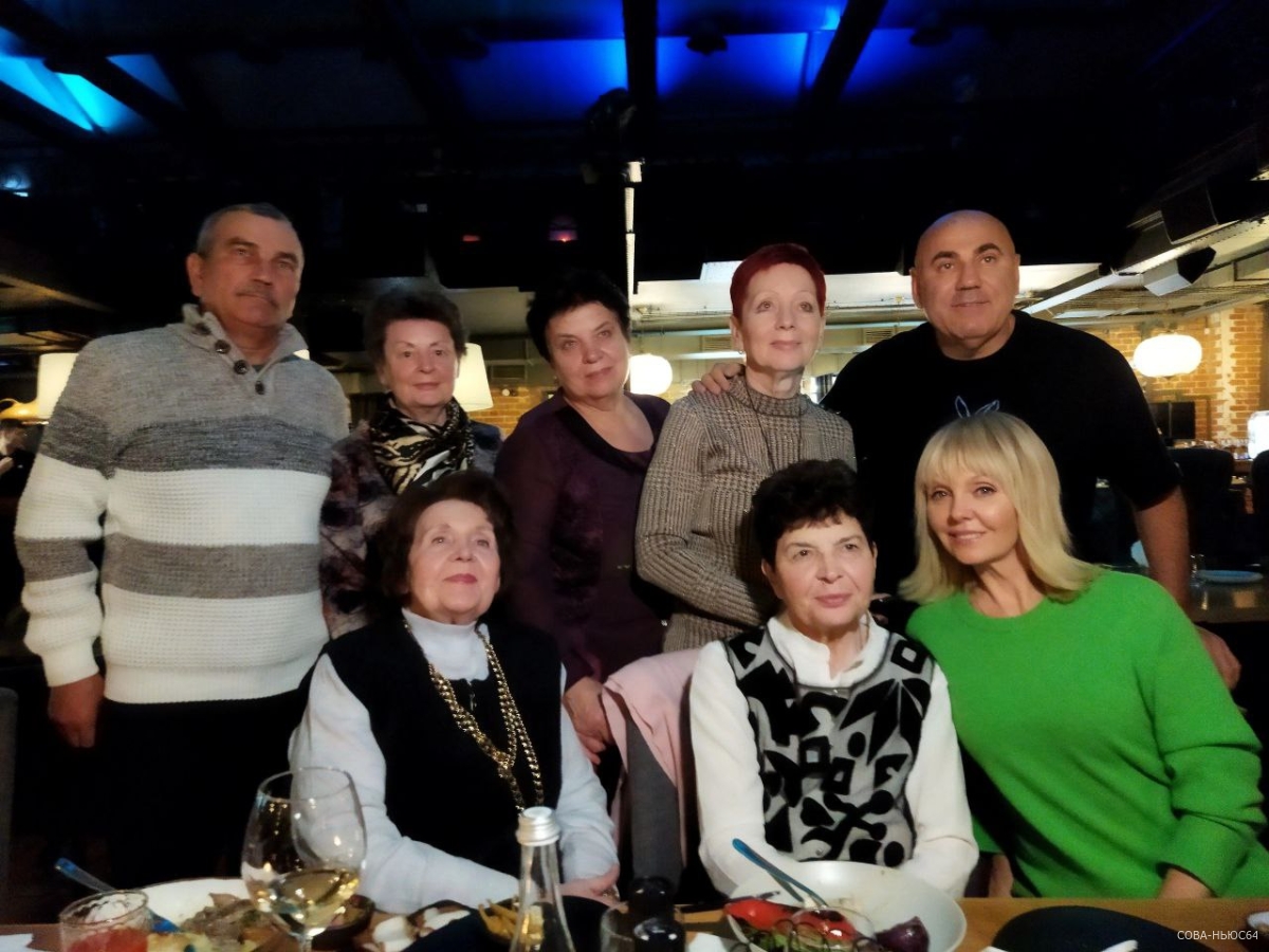 Певица Валерия устроила семейную встречу в саратовском ресторане SOHO
