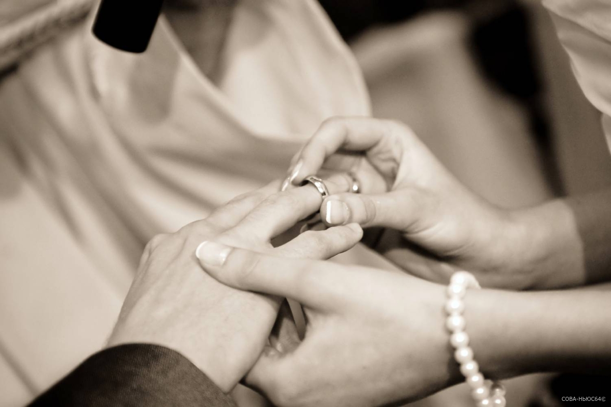 15,5 тысячи пар поженились в Саратовской области в прошлом году