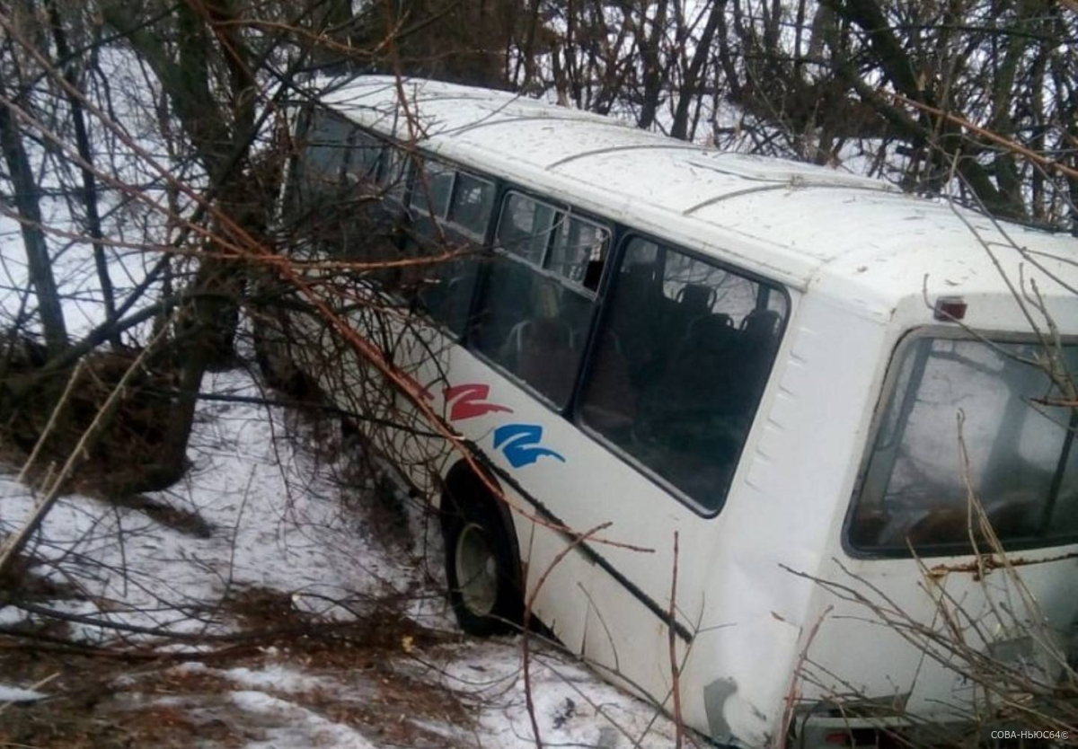 Костин: в ДТП с вольским автобусом пострадали 8 человек