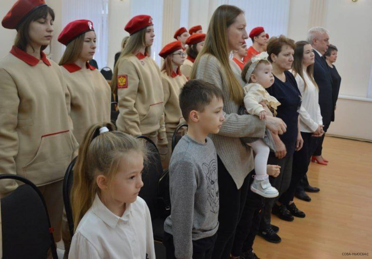 Дмитрий Плеханов передал «Орден Мужества» семье погибшего в СВО Алика Магомедова