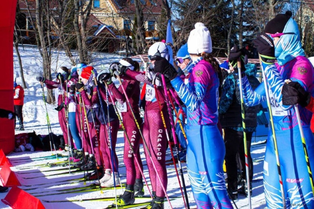 В Саратове в рамках «Лыжни России» провели отдельный забег для 53 семей