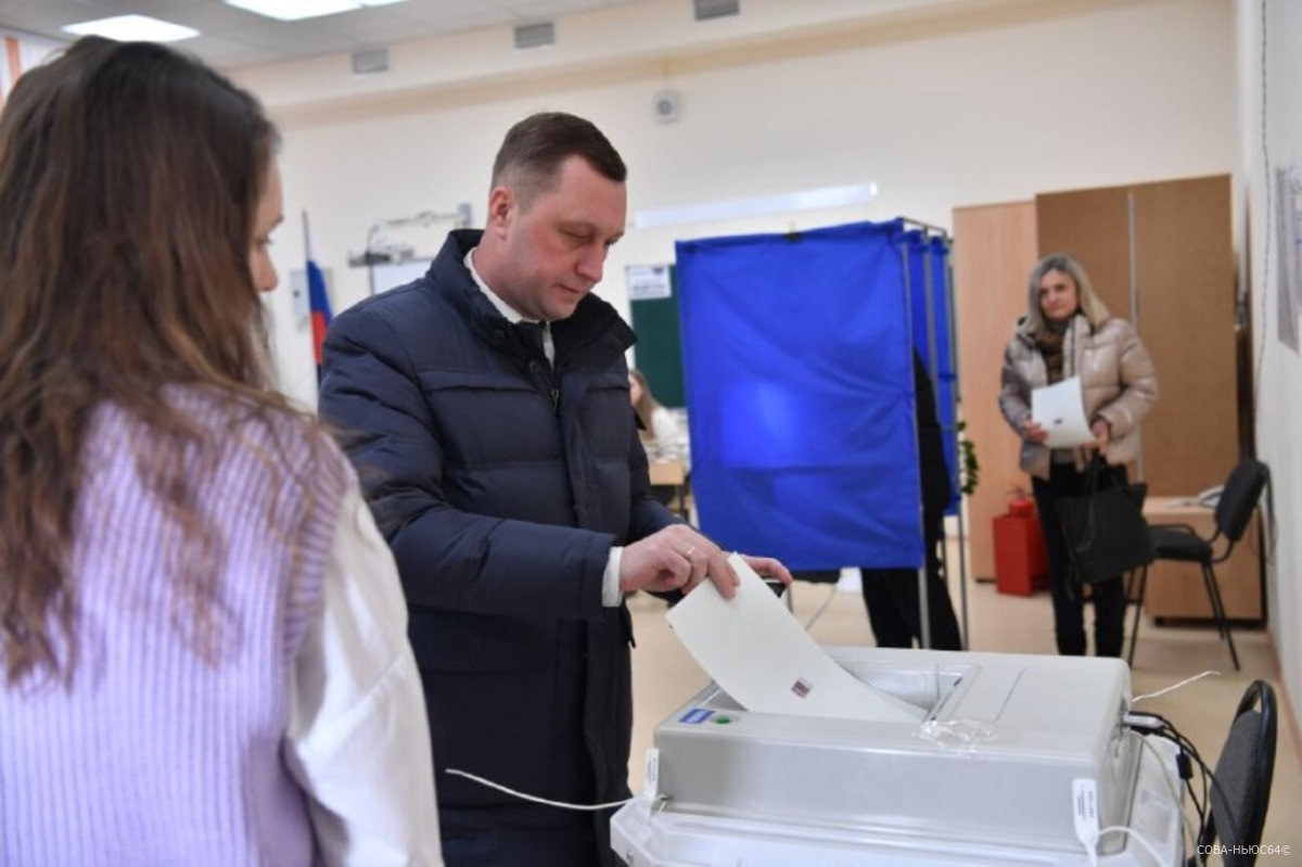 Губернатор Бусаргин и мэр Мокроусова проголосовали на выборах Президента одними из первых