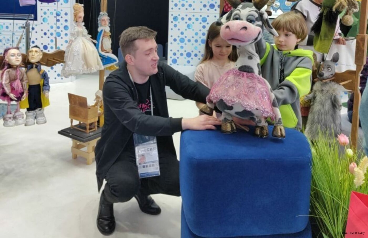 Зрители познакомились с театром кукол «Теремок» на выставке «Россия»