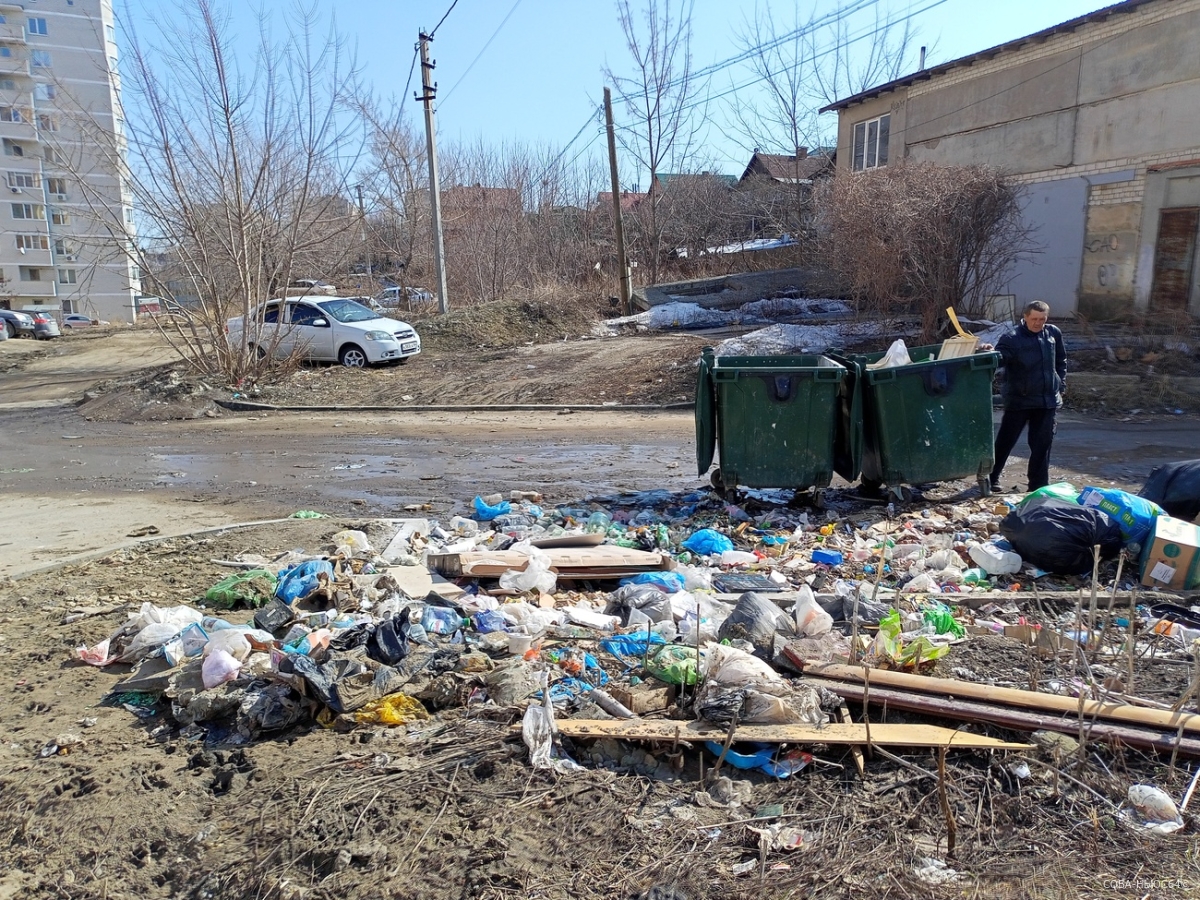 Володин назвал «кричащими» проблемы с вывозом саратовского мусора