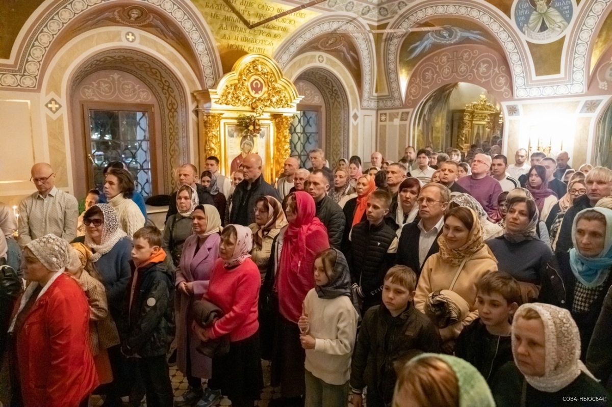 В пасхальных службах приняли участие более 31 тыс. саратовцев